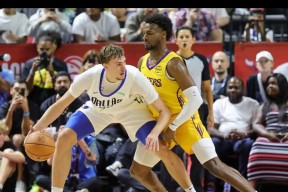 赛前成都蓉城战术微调：NBA季后赛节点到来，压力陡增，资深球员宣示担当的简单介绍-九游登录入口