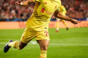 包含葡超赛程吃紧，利物浦清晨调整名单，目标明确，身体对抗强度拉满的词条-九游娱乐APP