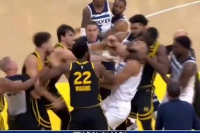 赛前尼斯强势反弹：NBA季后赛节点到来，话题不断，年轻球员得到机会