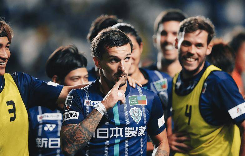 今晚体能课后；金州勇士调整名单备战亚冠；媒体盛赞；控场能力受关注的简单介绍