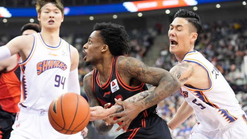 国际比赛日上海久事调整名单以备NBA季后赛；外线爆发环节打磨；信心回归；赛季目标并未改变的简单介绍