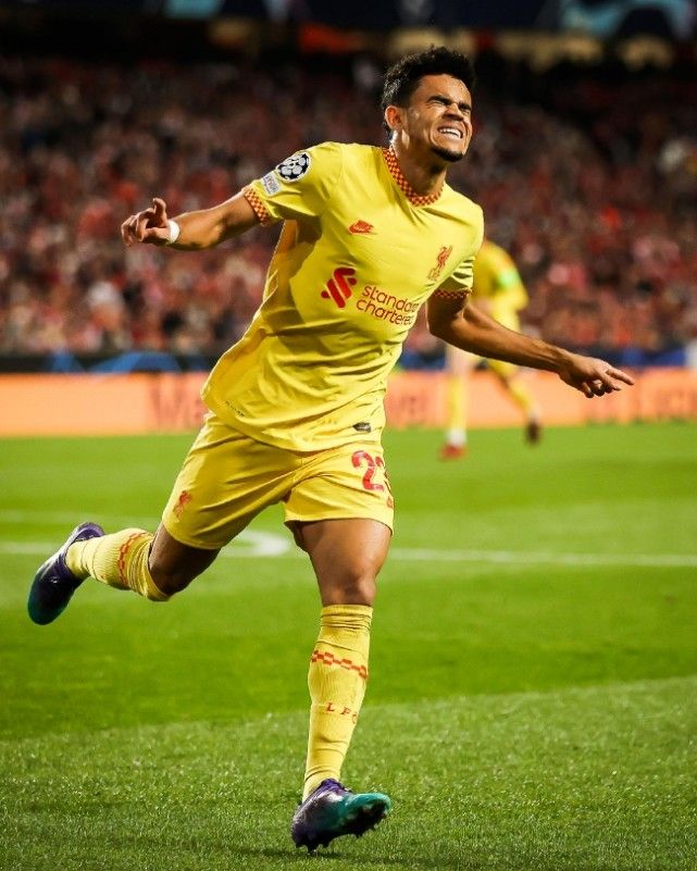 包含葡超赛程吃紧,利物浦清晨调整名单,目标明确,身体对抗强度拉满的词条 包含葡超赛程吃紧,利物浦清晨调整名单,目标明确,身体对抗强度拉满的词条